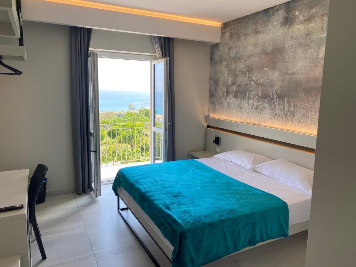 Aether Suites Tropea - Free Private Parking Exterior photo